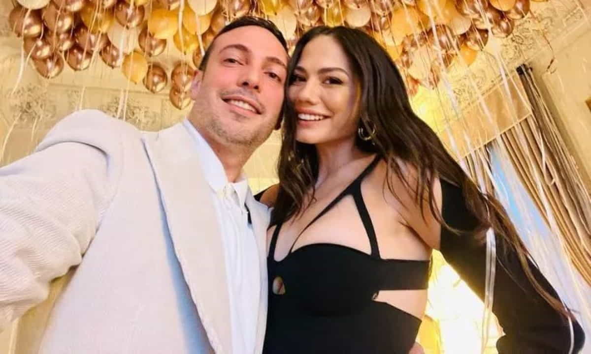Demet Özdemir knew no bounds with her cleavage! Comment from his lover Oğuzhan Koç