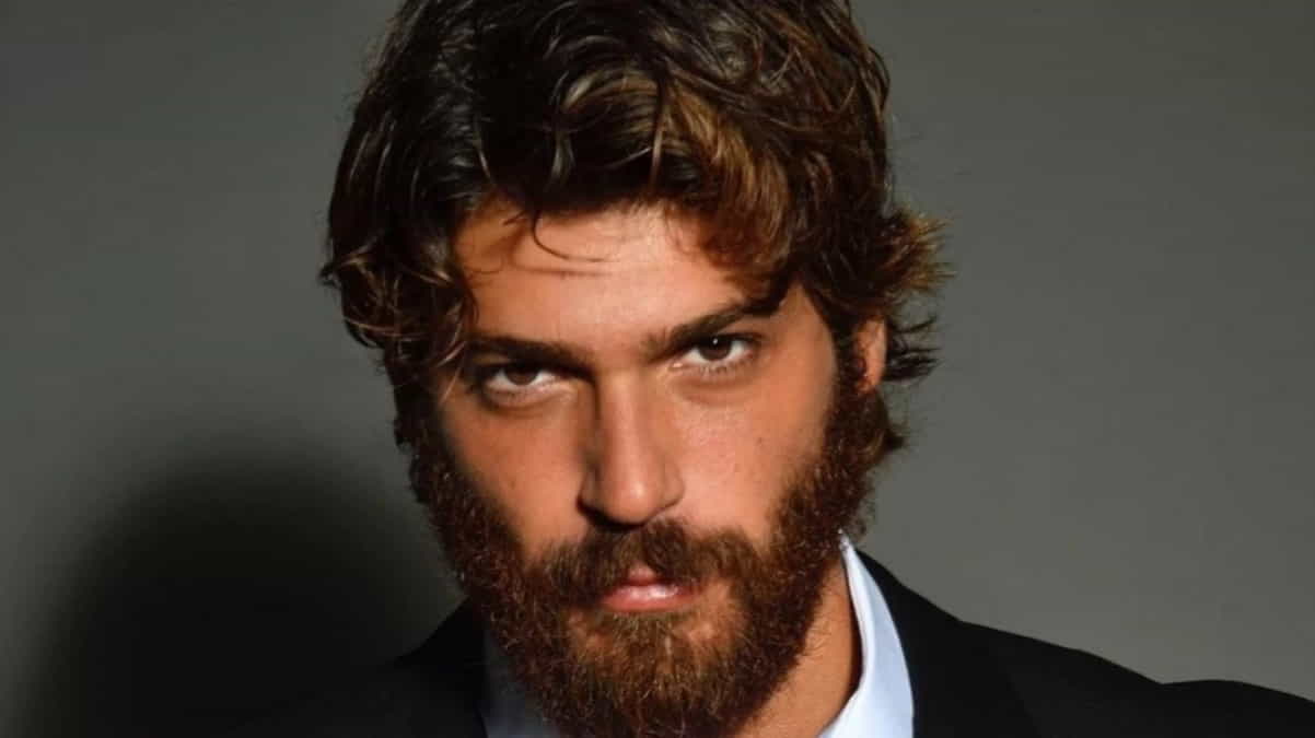 The shocking event about Can Yaman's past! He brought his fans to tears