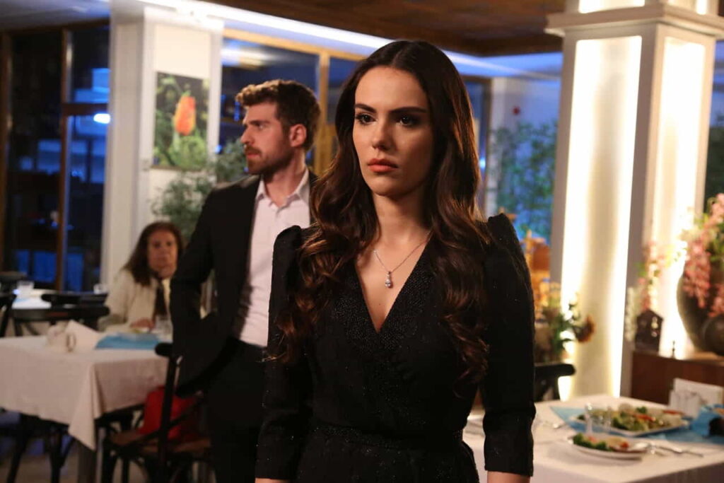 Uc Kiz Kardes Episode 9 Gallery