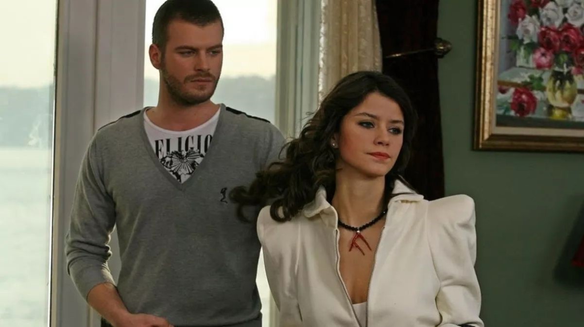 Beren Saat and Kıvanç Tatlıtuğ will star in the Netflix Movie!