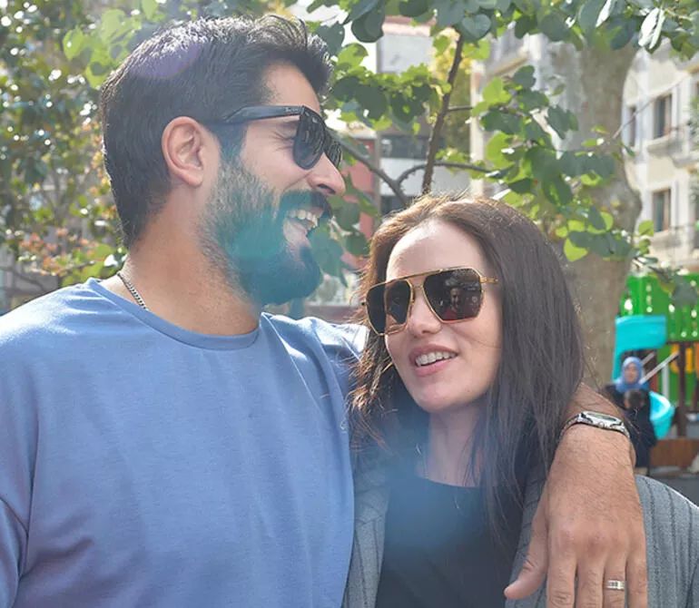 Fahriye Evcen and Burak Özçivit Travelling